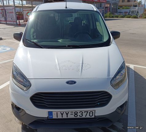 Ford Transit Courier '19