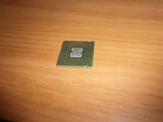 ΠΩΛΕΙΤΑΙ ΕΠΕΞΕΡΓΑΣΤΗΣ για INTEL SOCKET 775-thumb-1