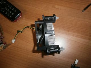 ΠΩΛΕΙΤΑΙ ΕΠΕΞΕΡΓΑΣΤΗΣ για INTEL SOCKET 775-thumb-3