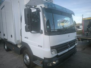 Ψυγείο Mercedes-Benz 2008 ATEGO 918-thumb-2