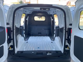 Ford Transit Courier 2026 Van Trend 1.5L EcoBlue Diesel 100PS (73kW) Diesel 6-speed ma-thumb-5