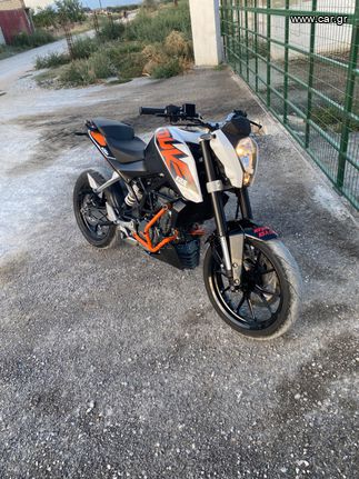 KTM 125 Duke '16