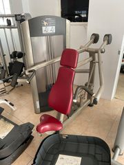 Technogym selection vertical traction