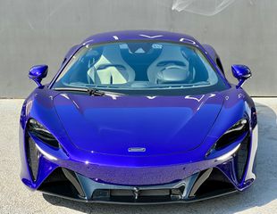 McLaren Artura 2024-thumb-4