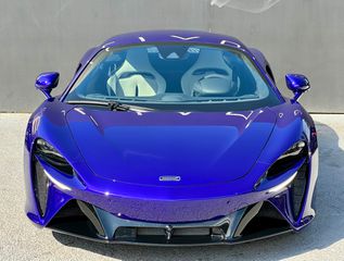 McLaren Artura 2024-thumb-5