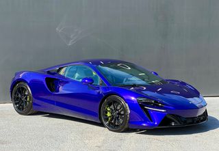 McLaren Artura 2024-thumb-7