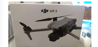 DJI '24 AIR3