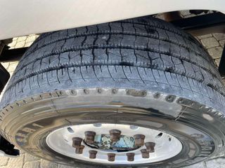Volvo 2004 FH12-thumb-28