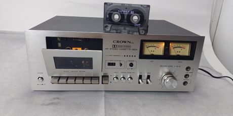 Ρωτήστε  για διαθεσιμότητα CROWN Japan CTD-2200 Cassete Deck HiFi Stereo με πλήρες service σε άριστη εμφάνισιακή και λειτουργική κατάσταση για τα 60 του χρόνια. πλήρες μεταλλική κατασκευή αλουμίνιο