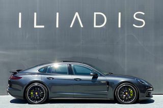 Porsche Panamera 2017 4 E-HYBRID 462hp
