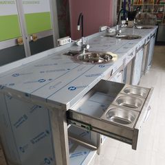 Πόστο καφέ λοξό 360/370*75*92/97 cm, με 3 θέσεις εργασίας, συρτάρια, ερμάρια & θέσεις για ψυγεία. Ποιότητα & Τιμή Stockinox-thumb-2