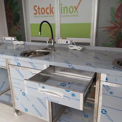 Πόστο καφέ λοξό 360/370*75*92/97 cm, με 3 θέσεις εργασίας, συρτάρια, ερμάρια & θέσεις για ψυγεία. Ποιότητα & Τιμή Stockinox-thumb-5
