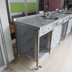 Πόστο καφέ λοξό 360/370*75*92/97 cm, με 3 θέσεις εργασίας, συρτάρια, ερμάρια & θέσεις για ψυγεία. Ποιότητα & Τιμή Stockinox-thumb-10