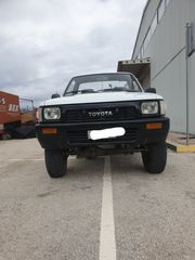 Toyota Hilux '97 Hilux 4x4 μονοκαμπινο αξωνα μπρος πίσω