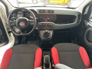Fiat Panda 2018-thumb-11