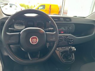 Fiat Panda 2018-thumb-12