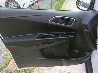 Ford B-Max 2017 1.5 tdci-thumb-22