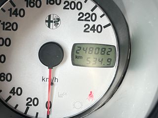 Alfa Romeo Alfa 156 2002 156 1.6 TWIN SPARK 120HP-thumb-12