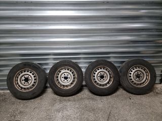 Mercedes Sprinter 207/75R16