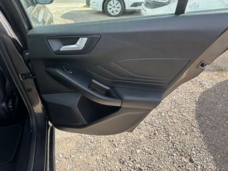 Ford Focus 2021-thumb-21
