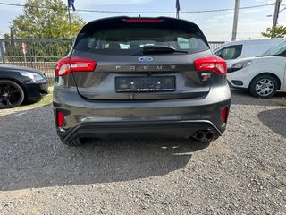Ford Focus 2021-thumb-7