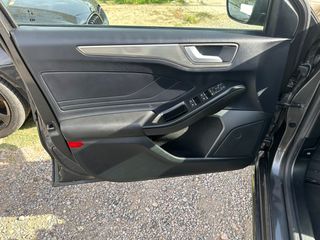 Ford Focus 2021-thumb-14