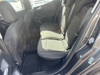 Ford Focus 2021-thumb-17