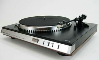 ΠΙΚΑΠ  SANYO  PLUS  Q - 40 + AUDIO TECHNICA VM - 95C-thumb-3