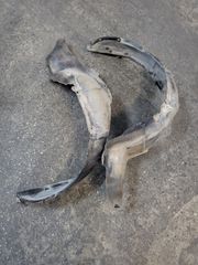 Θολοι πλαστικοί εμπρός αριστερό κ δεξί από TOYOTA SARLET EP80 χρονολογία 1990 έως 1995 τιμή 30€ + ΦΠΑ το τεμάχιο αποστολή σε όλη την Ελλάδα