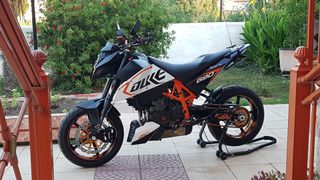 KTM 690 Duke 2011 DUKE R - Full Carbon-thumb-8