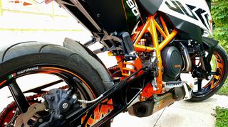 KTM 690 Duke 2011 DUKE R - Full Carbon-thumb-5