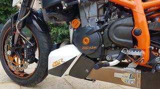 KTM 690 Duke 2011 DUKE R - Full Carbon-thumb-2