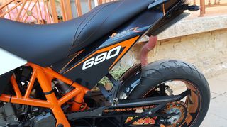 KTM 690 Duke 2011 DUKE R - Full Carbon-thumb-15