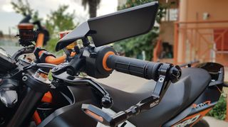 KTM 690 Duke 2011 DUKE R - Full Carbon-thumb-16