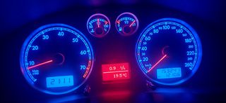 Volkswagen Passat 2002-thumb-10