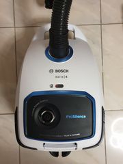 Ηλ. σκούπα Bosch BGB6SIL1 700W  + δώρο σκουπάκι χειρός Rohnson