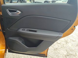 Renault Captur 2020 BOSE TCe 130 EDC AUTOMATIC-thumb-18
