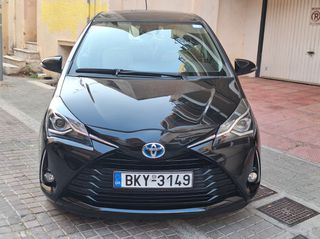 Toyota Yaris 2019 1.5 HYBRID STYLE CVT