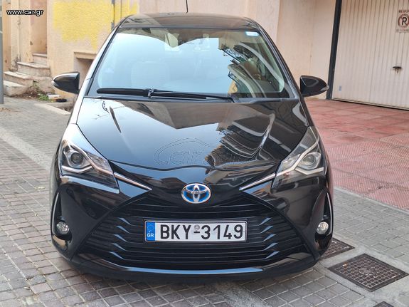 Toyota Yaris 2019 1.5 HYBRID STYLE CVT