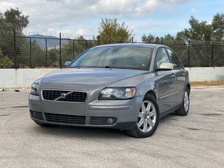 Volvo S40 '04