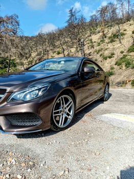 Mercedes-Benz E 220 '15 AMG LINE BlueEFFICIENCY