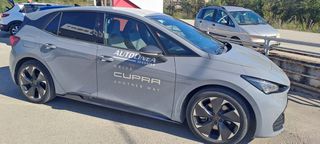 Cupra Born '23 58 kWh eBoost 231hp