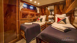 Mangusta 2000 80 Open-thumb-38