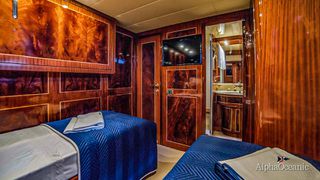 Mangusta 2000 80 Open-thumb-39