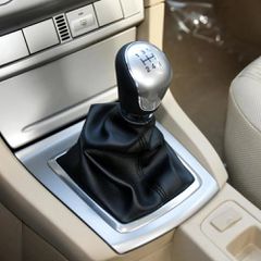 Πόμολο 5 ταχυτήτων με φούσκα σετ για ford focus 2 Μαύρο/Ασημί