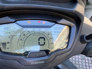 Piaggio Beverly 400 2022 S HPE-thumb-11