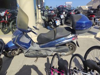 Piaggio 2006-thumb-2