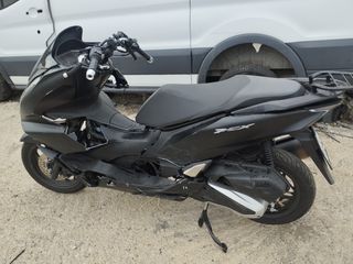 Honda PCX 125 2023-thumb-2