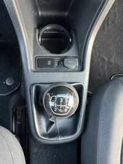 Volkswagen Up 2017-thumb-21