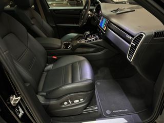Porsche Cayenne 2023 LOOK GTS-PANORAMA-ZANTA 21''-MATRIX-BOSE-thumb-40